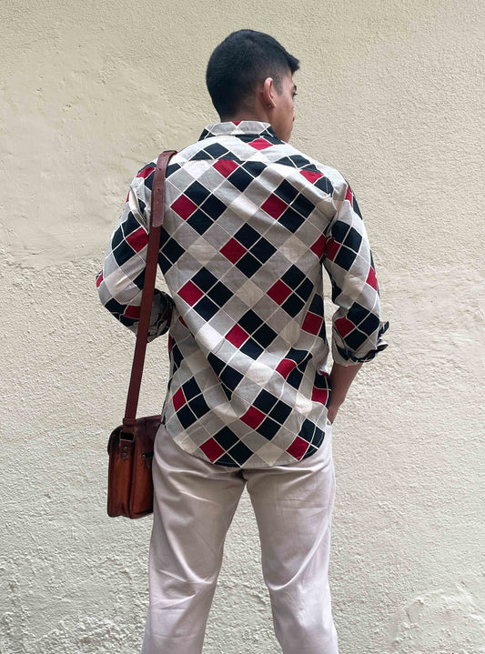 Beige with Black Red diamonds Full