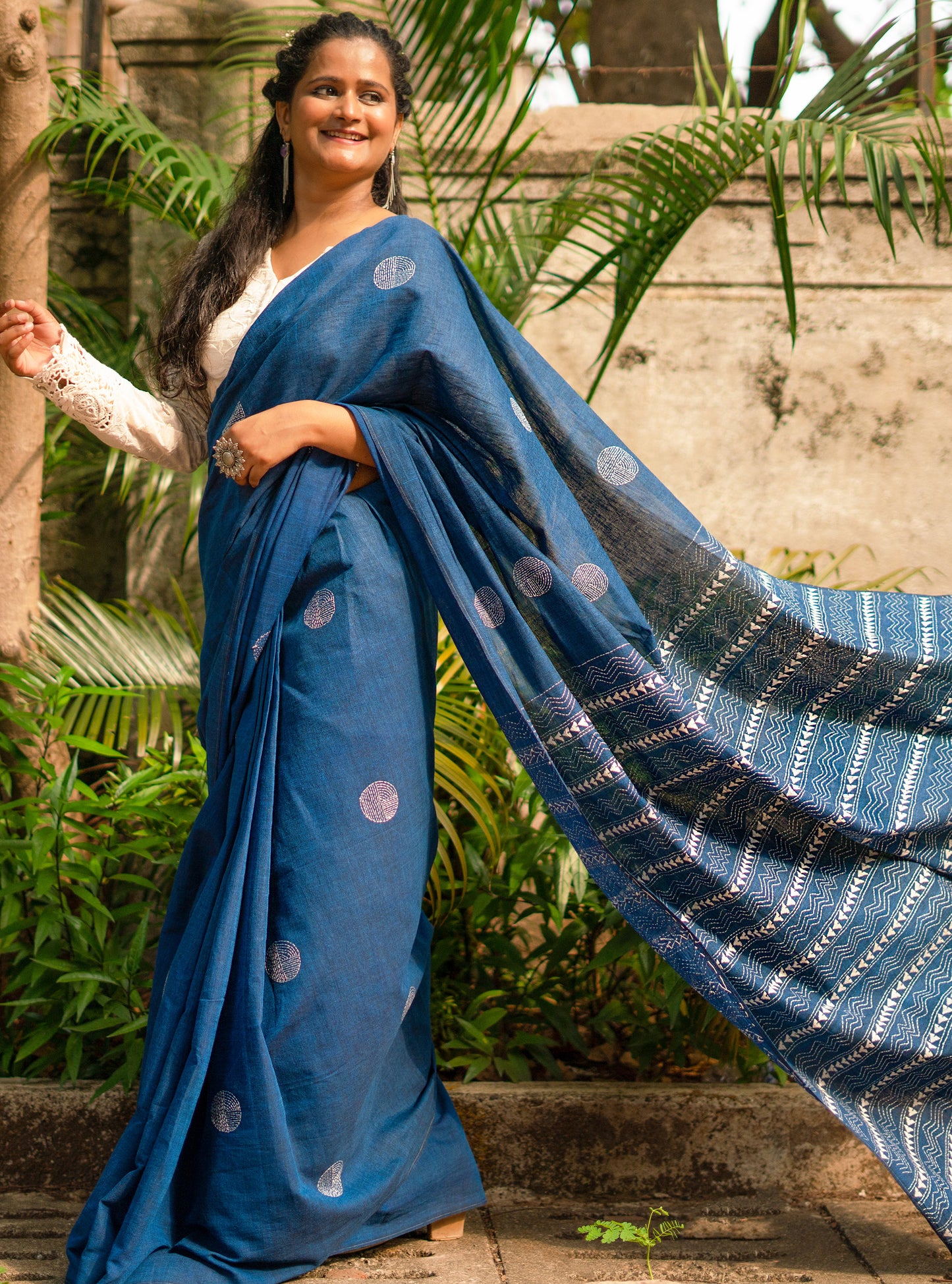 Indigo Circle Hand Embroidered Kantha Handloom Cotton Saree