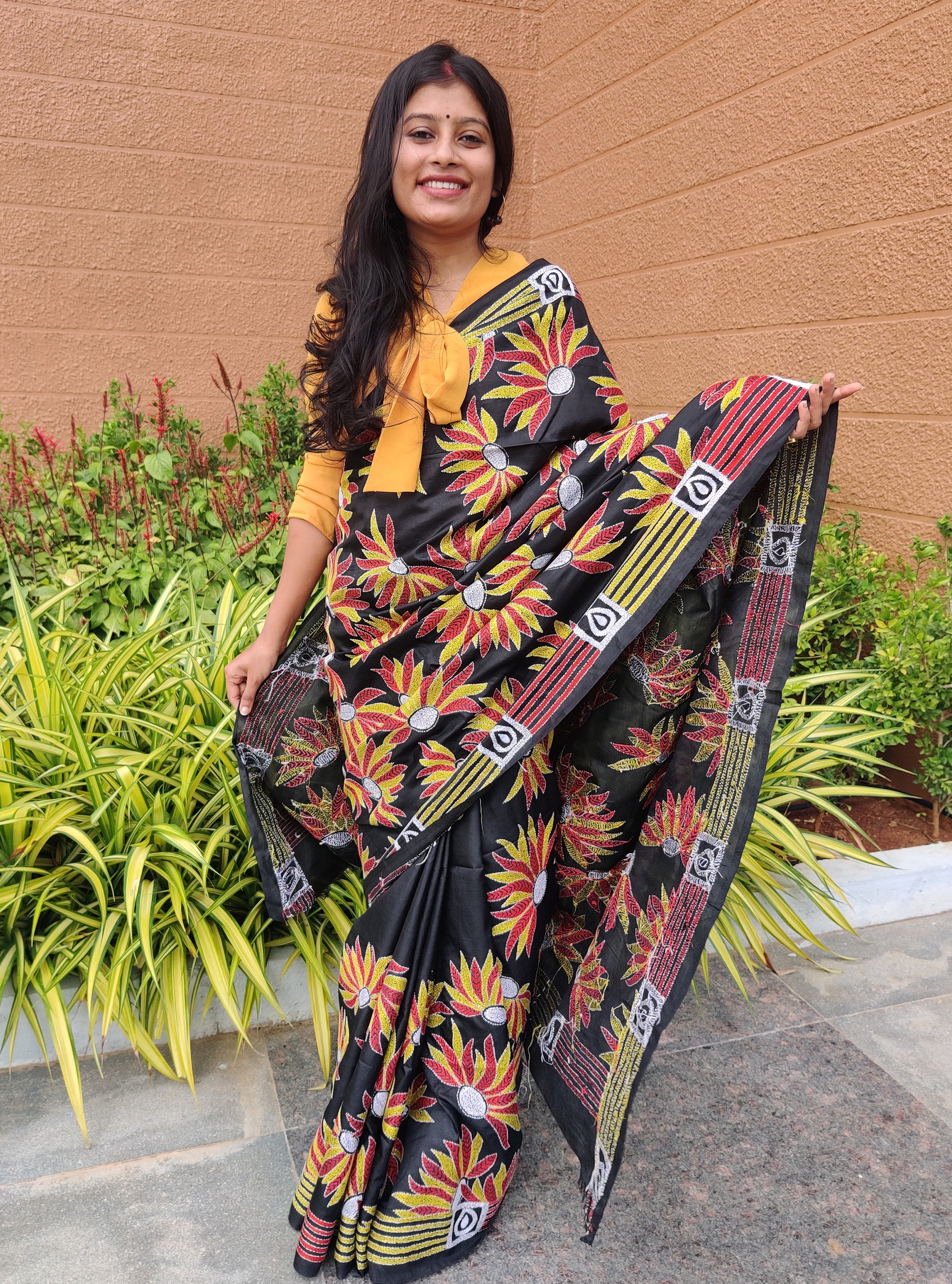 Black bangalore silk Flower motif Kantha