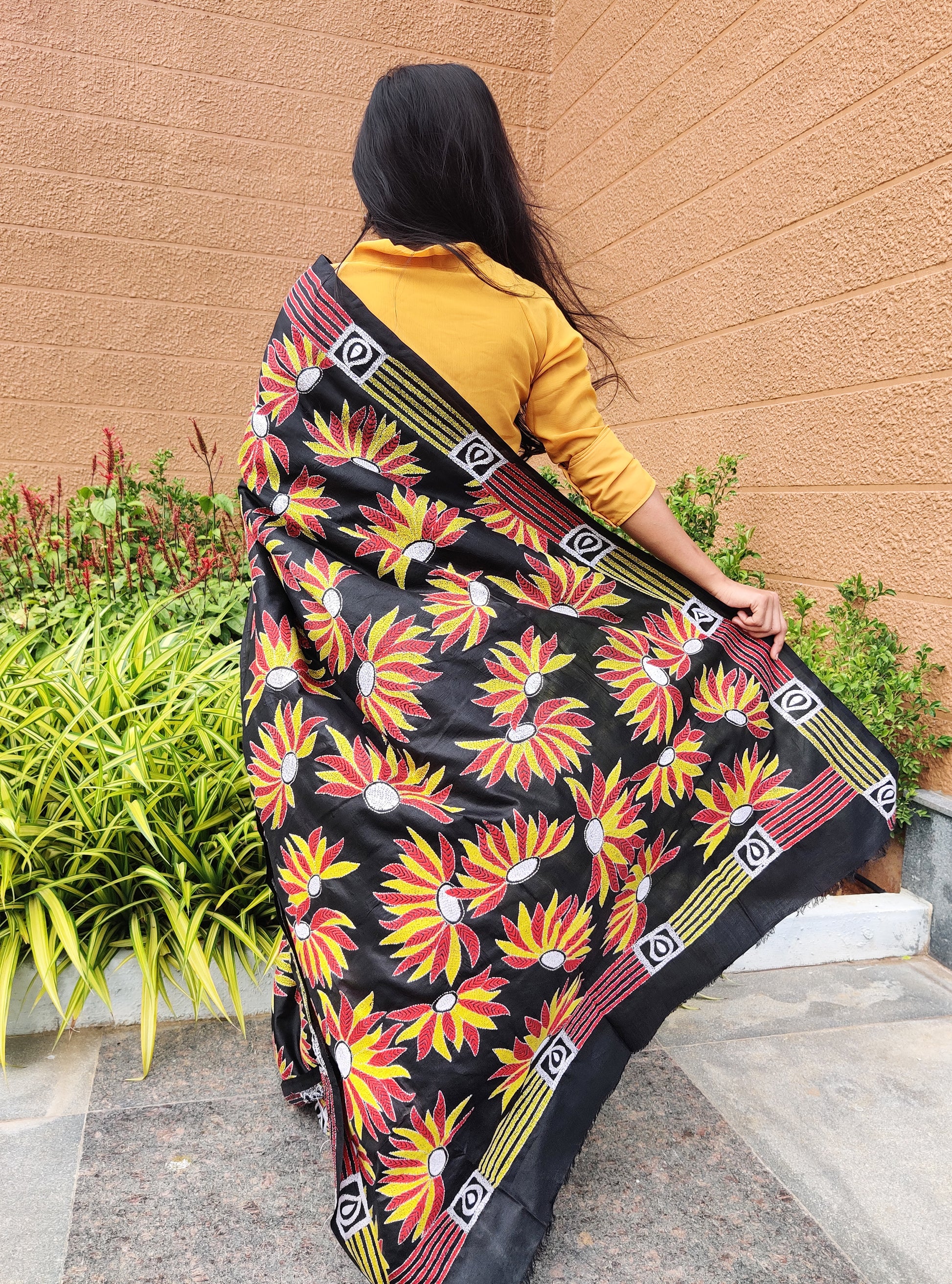 Black bangalore silk Flower motif Kantha